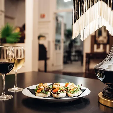 Grande Paris By מלון