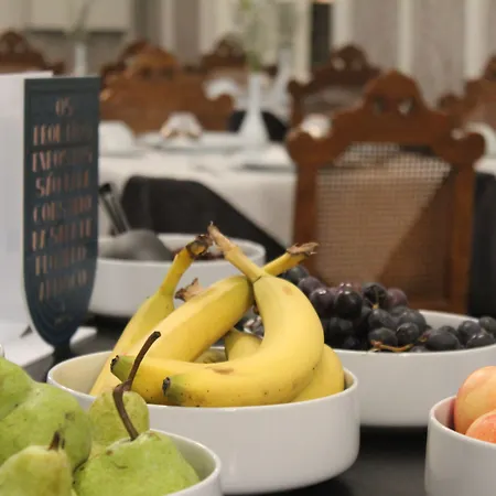 Grande Paris By מלון