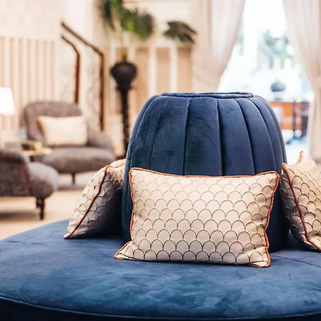 Grande Paris By Szálloda Porto