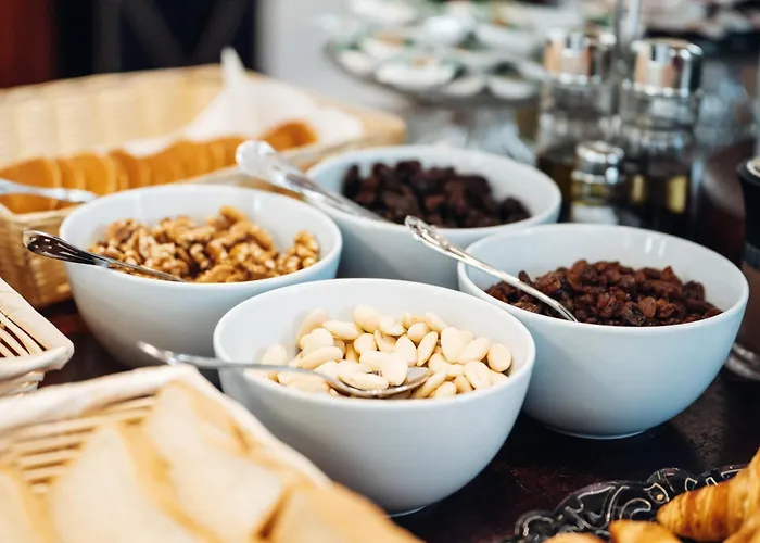 Grande Paris By Hotel 4*