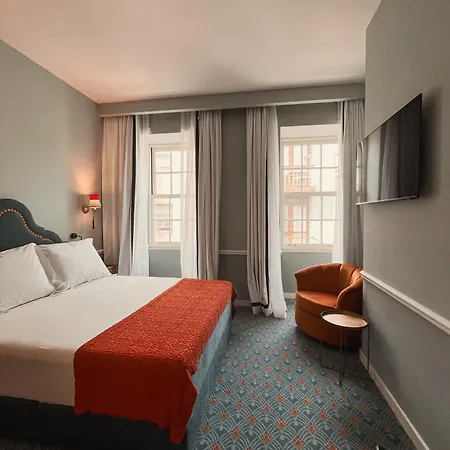 Grande Paris By 4*