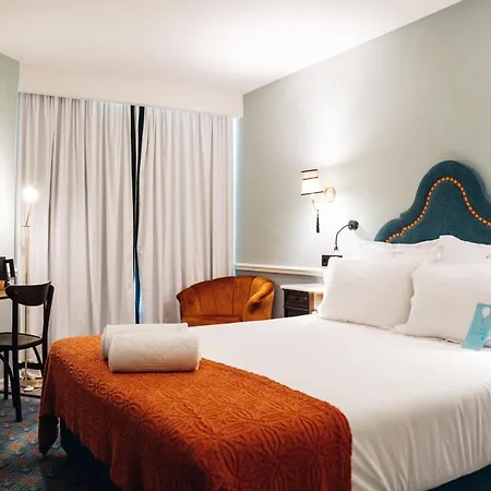 Grande Paris By 4*